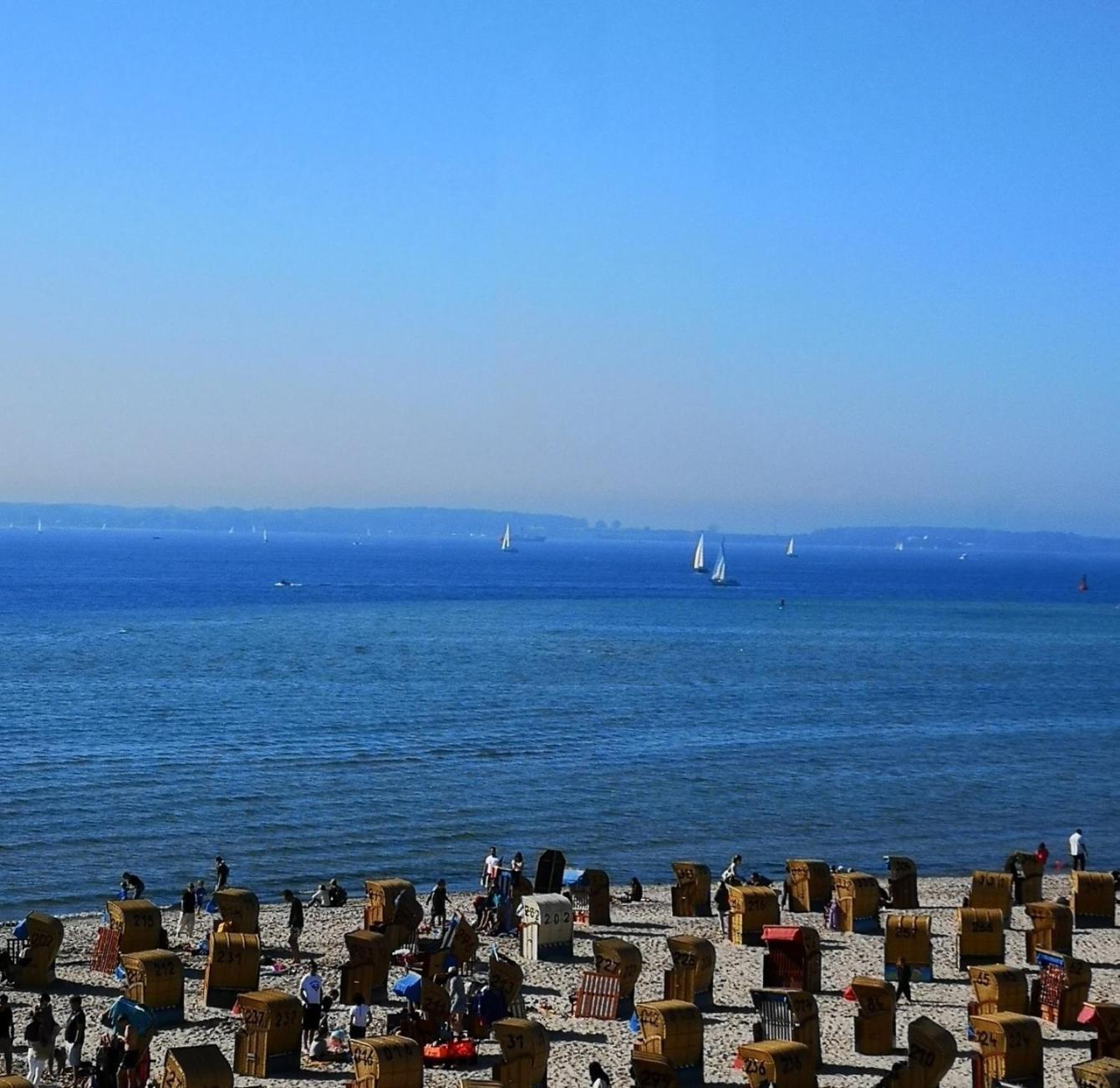 470Er Ferienwohnung Laboe Bagian luar foto